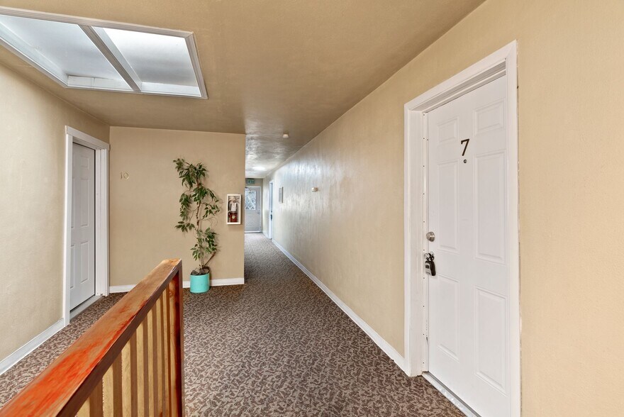 More Photos Of 901 S Lincoln St, Spokane Multifamily For Sale