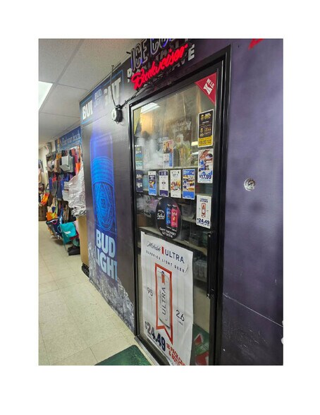 More Photos Of 720 S Jefferson St, Perry Freestanding For Sale