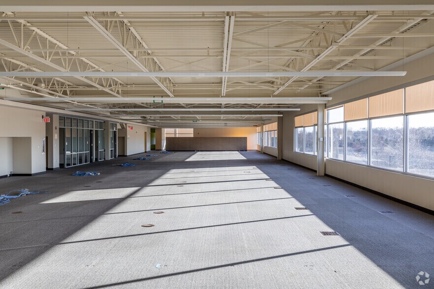 More Photos Of 108 Leigus Rd, Wallingford Office For Lease