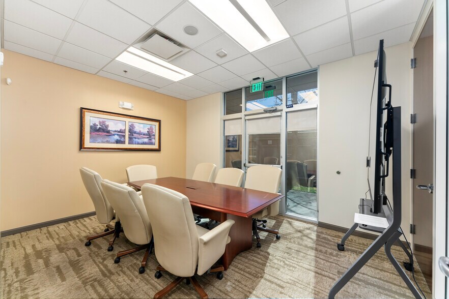 More Photos Of 975 Reserve Dr, Roseville Medical For Sale