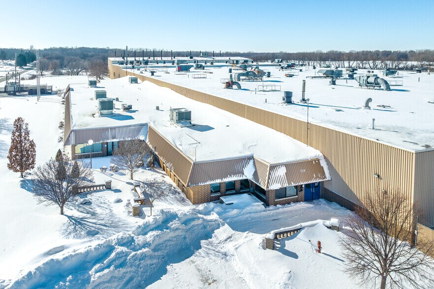 Primary Photo Of 700 Luicks Ln S, Belmond Manufacturing For Lease