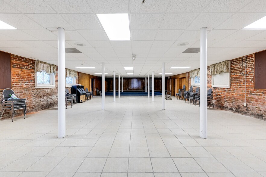 More Photos Of 2101 Venable St, Richmond Religious Facility For Sale