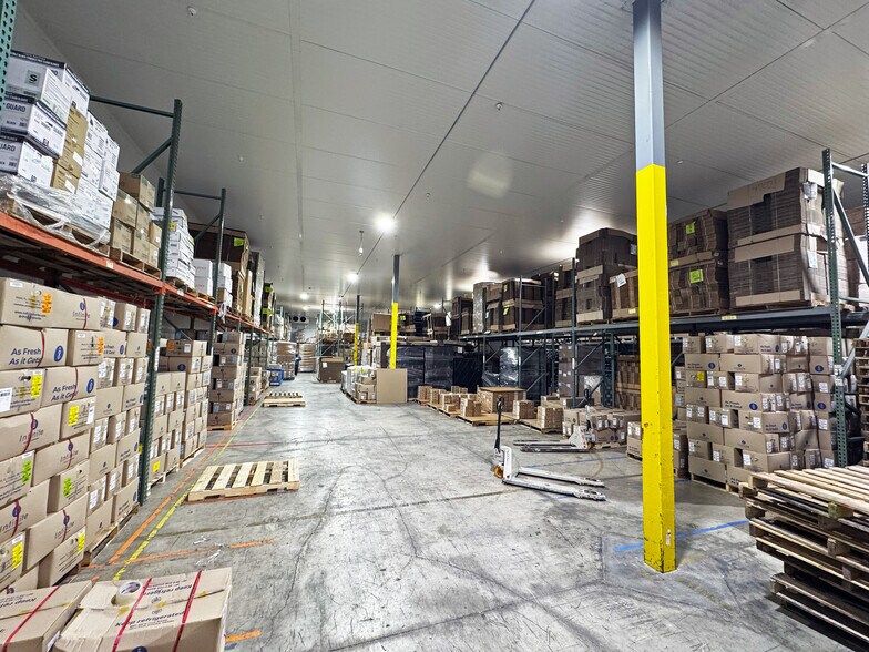 More Photos Of 8995 NW 12th St, Miami Warehouse For Sale