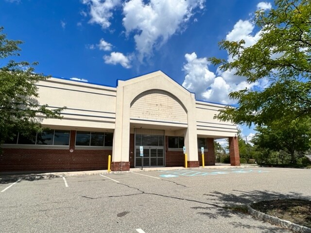 More Photos Of 78 Church St, Flemington General Retail For Sale