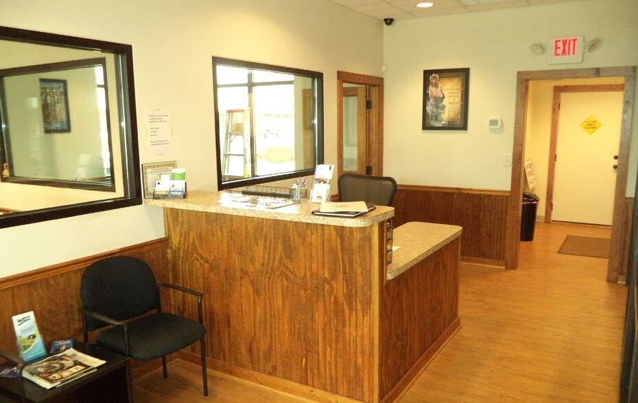 More Photos Of 150 Felton Dr, Rockmart Auto Dealership For Sale