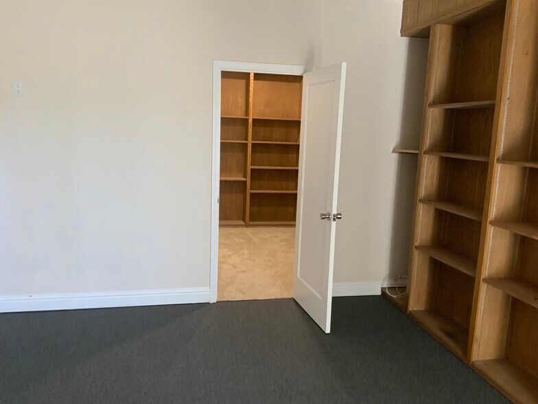 More Photos Of 379 S Livermore Ave, Livermore Office For Lease