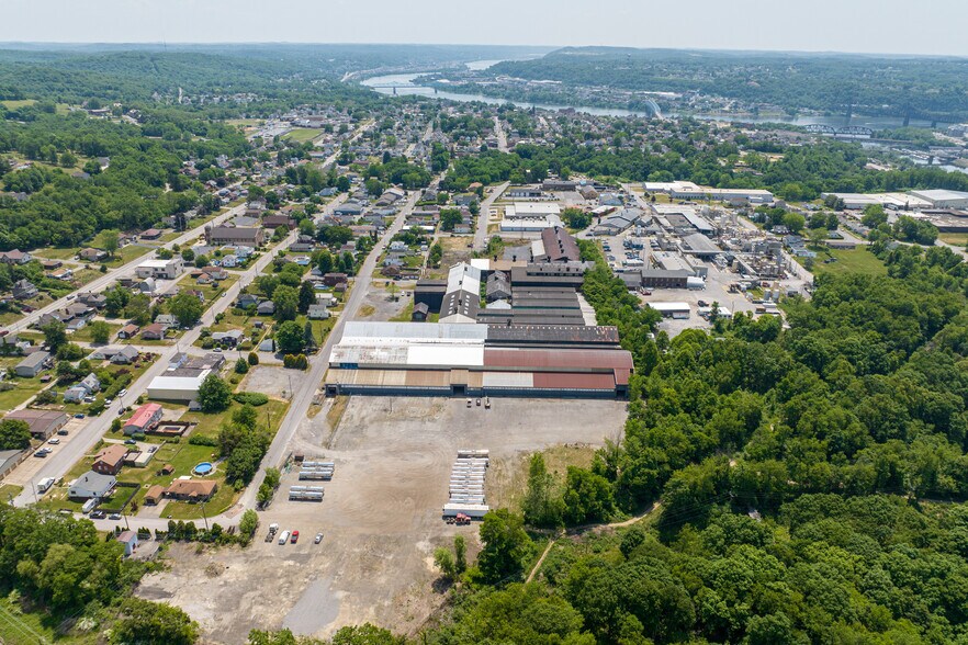 More Photos Of 670 Pennsylvania Ave, Rochester Warehouse For Sale