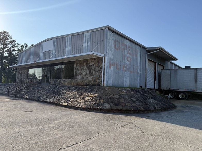More Photos Of 695 N Varnell Rd, Tunnel Hill Warehouse For Lease