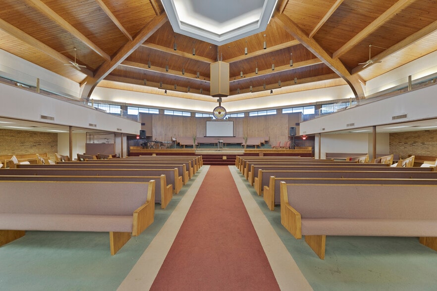 More Photos Of 5051 Trail Lake Dr, Fort Worth Religious Facility For Sale