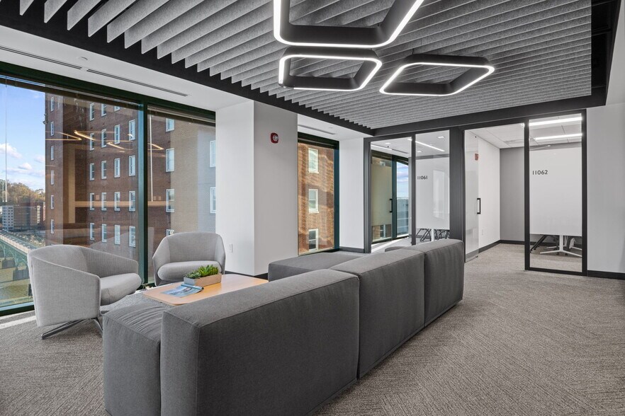 More Photos Of 900 S Gay St, Knoxville Office For Sale