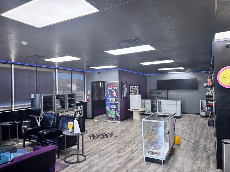 More Photos Of 902 W Panola St, Carthage Freestanding For Lease