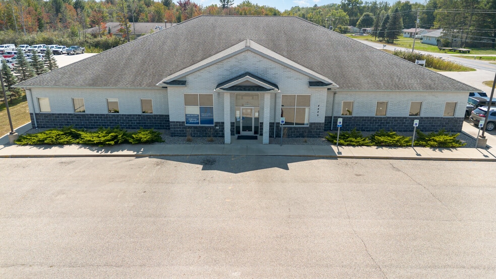 More Photos Of 4489 M 61, Standish Healthcare For Sale