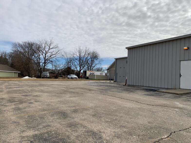 More Photos Of 1312 Hamilton St, Stoughton General Retail For Sale