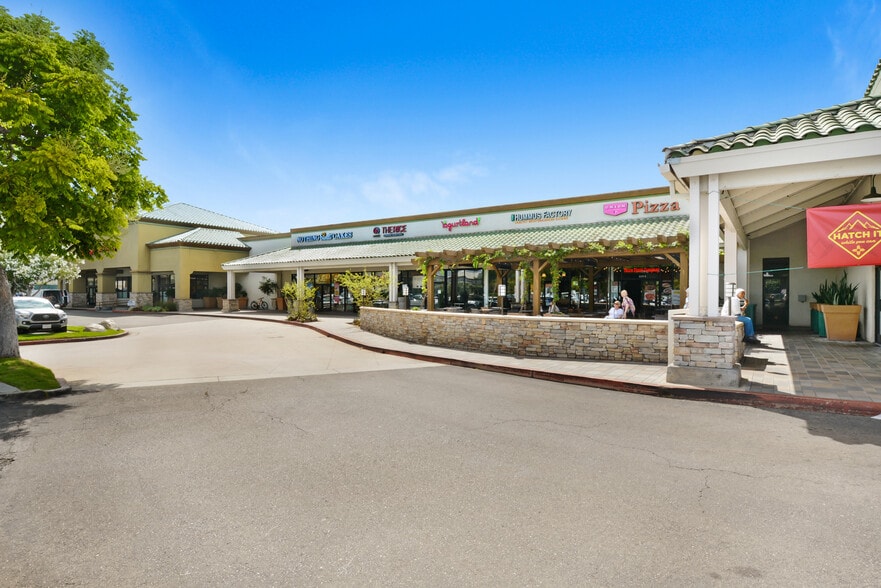 More Photos Of 1550-1590 E Rosecrans Ave, El Segundo Unknown For Lease