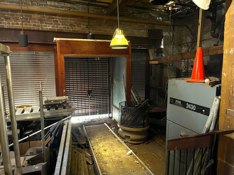 More Photos Of 1021 Pleasant st, New Orleans Warehouse For Sale