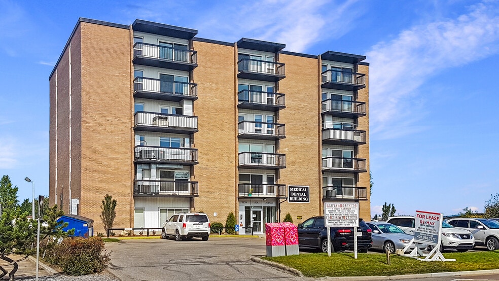Primary Photo Of 3939 50A Ave, Red Deer Medical For Lease