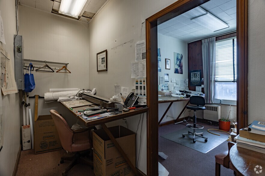 More Photos Of 1873 E 55th St, Cleveland Warehouse For Sale