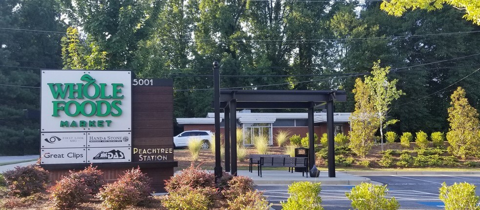 More Photos Of 5037 Peachtree Rd, Chamblee General Retail For Sale