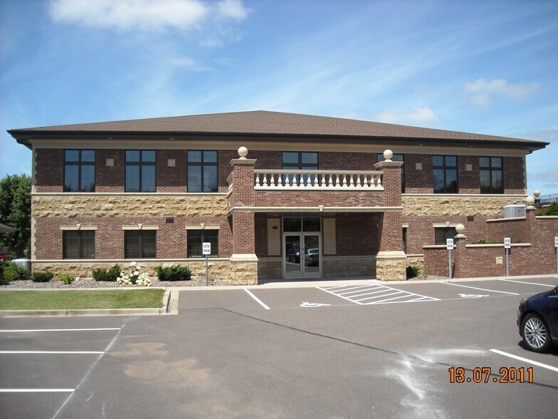 More Photos Of 4410 Golf Ter, Eau Claire Office For Lease