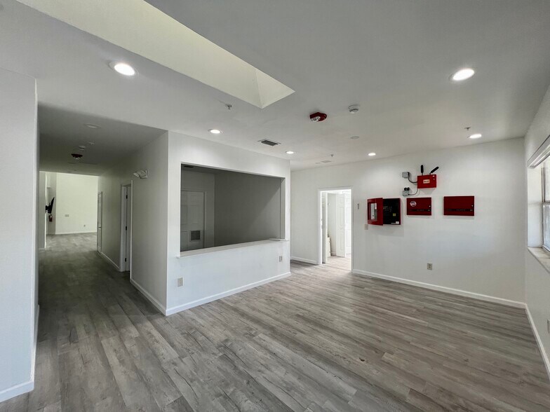 More Photos Of 1020 N Riverside Dr, Pompano Beach Apartments For Sale