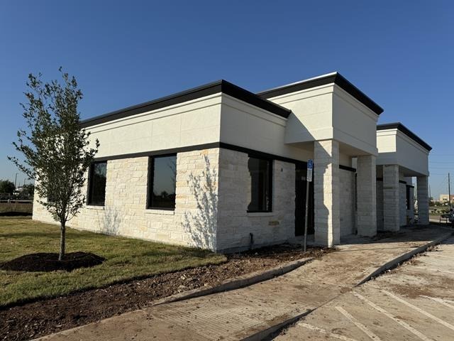 Primary Photo Of 5501 Cabrera Dr, Sugar Land Office For Lease