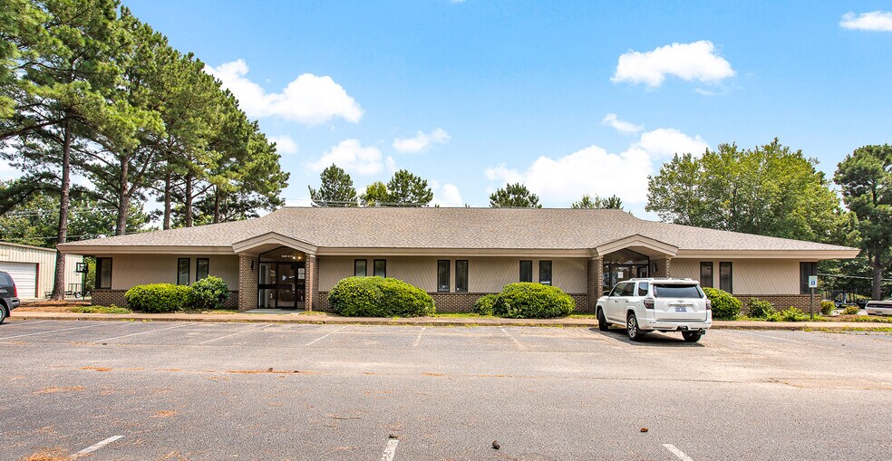 More Photos Of 5248 Olde Towne Rd, Williamsburg Office For Sale