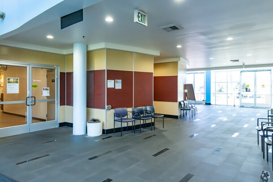 More Photos Of 1761 Broadway St, Vallejo Medical For Lease