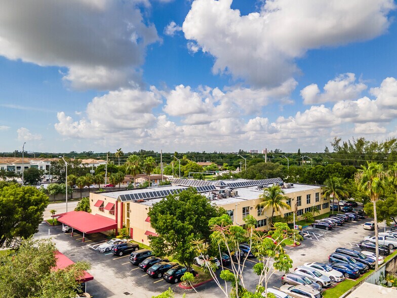 More Photos Of 2627 NE 203rd St, Aventura Office For Lease