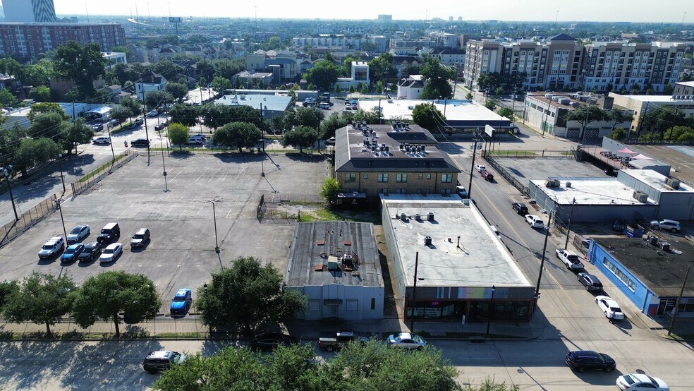 More Photos Of 2317 Fannin St, Houston Office For Sale