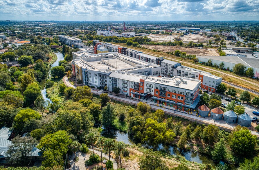 More Photos Of 423 Blue Star, San Antonio Apartments For Lease