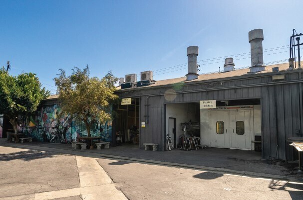 More Photos Of 3461 E 26th St, Los Angeles Manufacturing For Sale