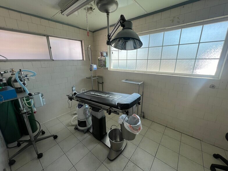 More Photos Of 1823 W San Bernardino Rd, West Covina Office For Sale