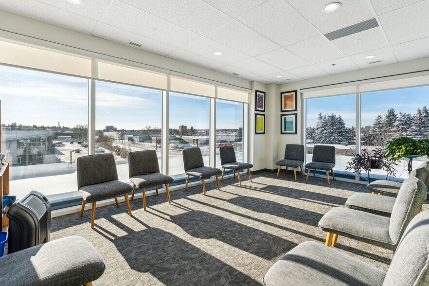 More Photos Of 7005 Fairmount Dr SE, Calgary Medical For Sale