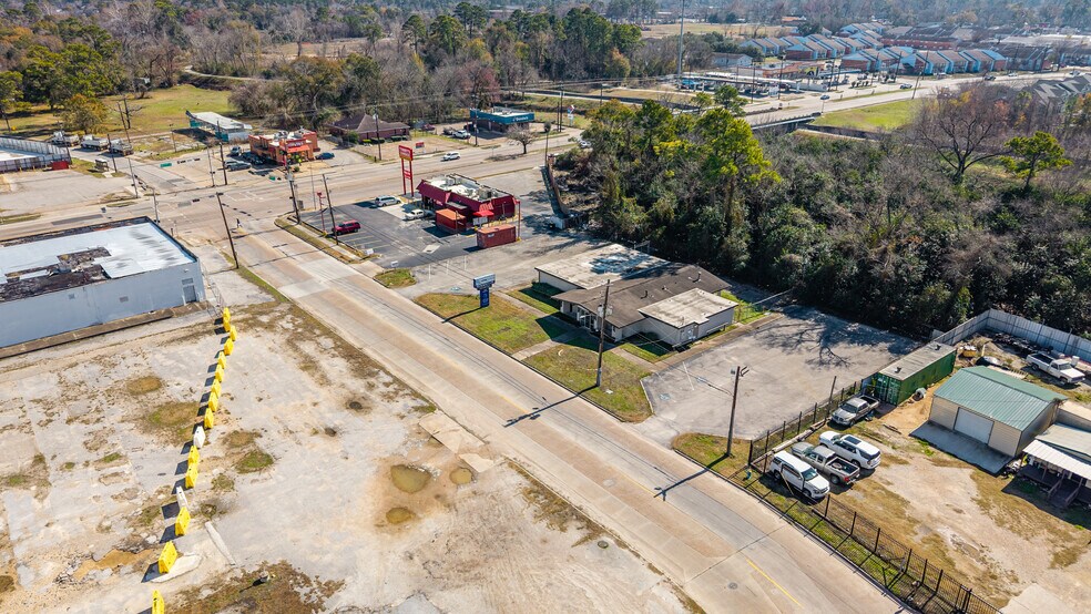 More Photos Of 7030 Bretshire Dr, Houston Medical For Sale