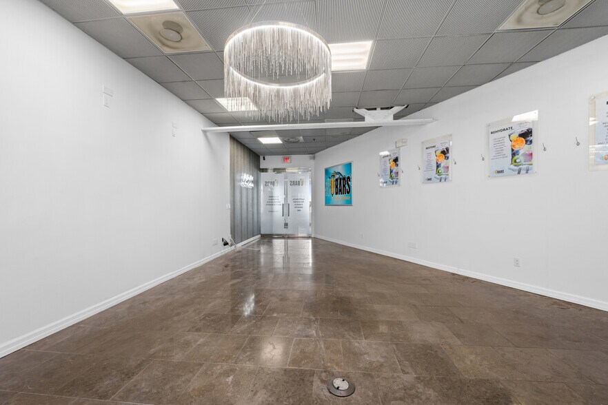 More Photos Of 115 River Rd, Edgewater Restaurant For Lease