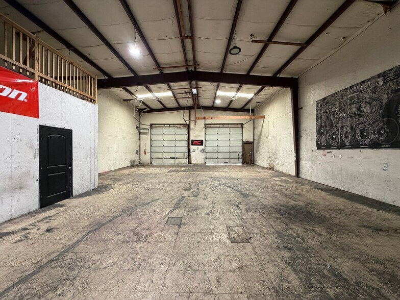 More Photos Of 3803 Paris Rd, Chalmette Warehouse For Sale