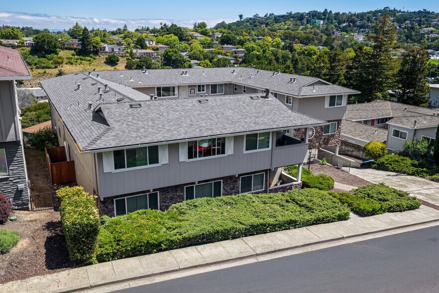 More Photos Of 1205 Geraldine Way, Belmont Apartments For Sale