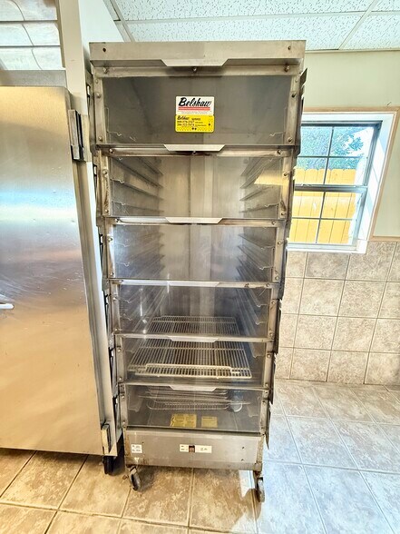More Photos Of 903 15th St, Ozona General Retail For Sale