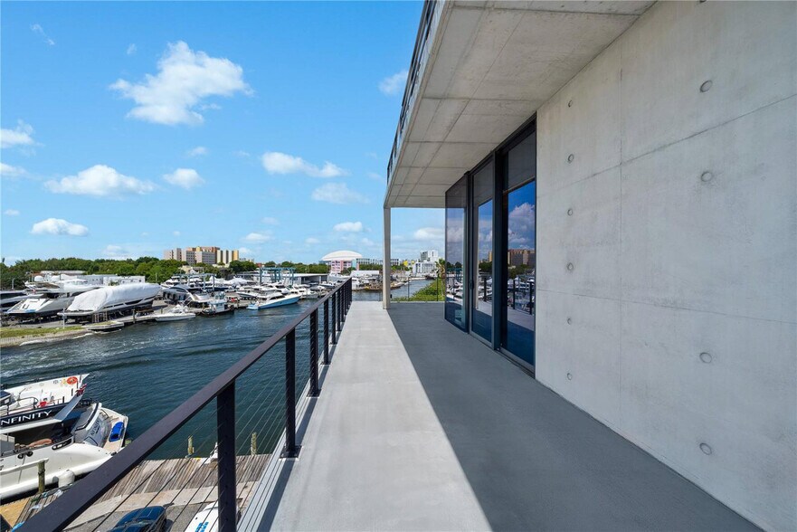 More Photos Of 528 NW 7th Ave, Miami Loft Creative Space For Sale