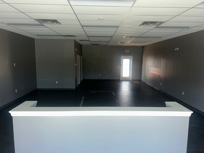 More Photos Of 100-106 Wicker Park Ave, Greer Storefront Retail Office For Lease