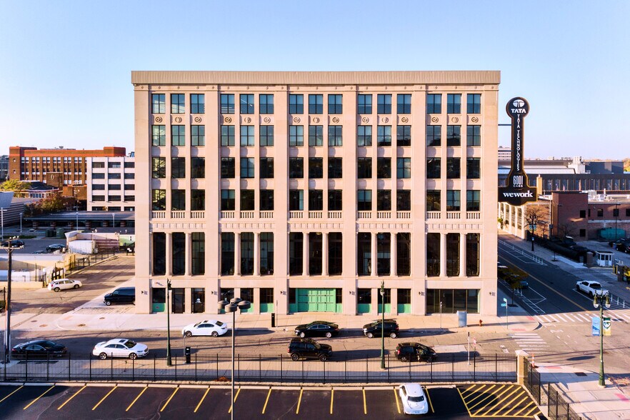 More Photos Of 6001 Cass Ave, Detroit Office For Lease