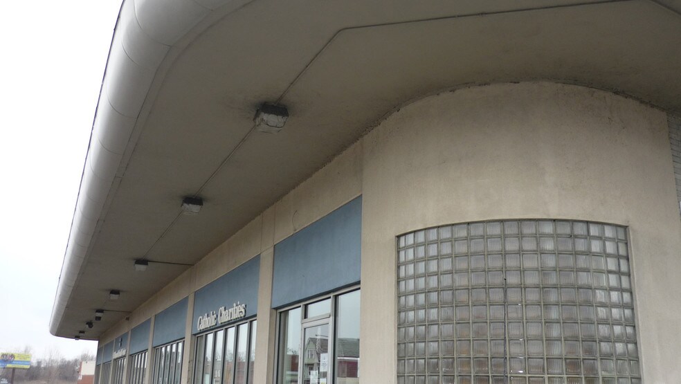 More Photos Of 1700 Broadway St, Buffalo Manufacturing For Lease