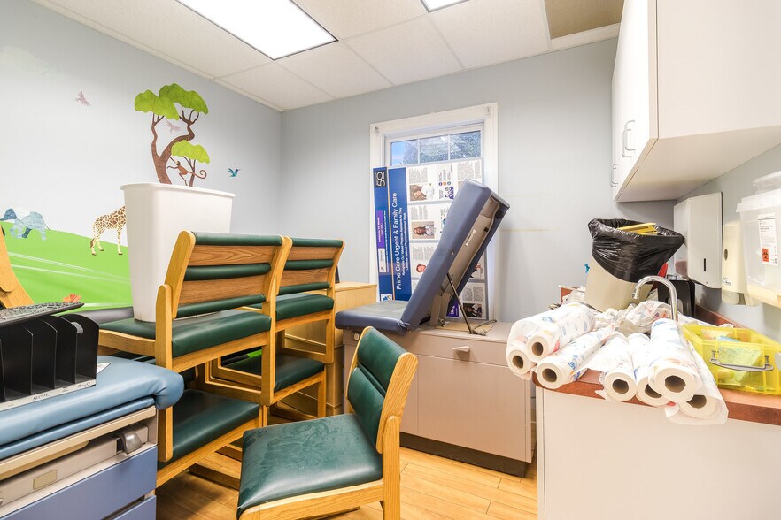 More Photos Of 2511 Salem Church Rd, Fredericksburg Medical For Sale