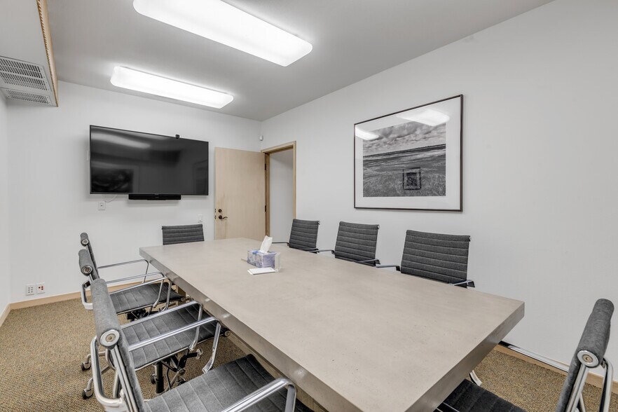 More Photos Of 100-104 Riverside Dr, New Smyrna Beach Office For Sale