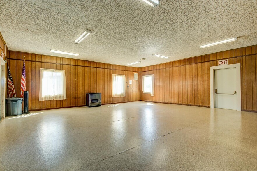More Photos Of 7672 S Shingle Rd, Shingle Springs General Retail For Sale