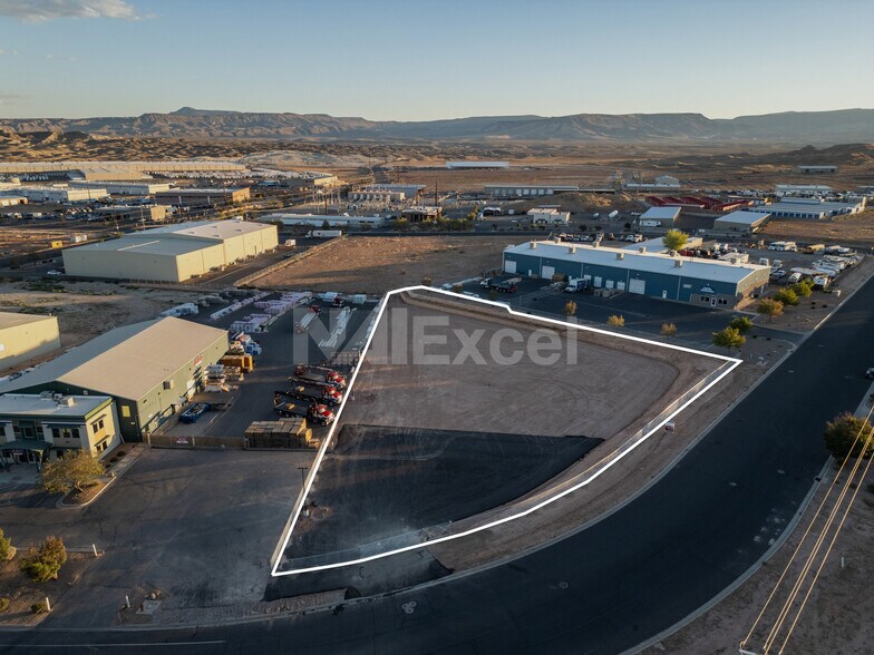 More Photos Of 950 E Factory Dr, St George Land For Lease