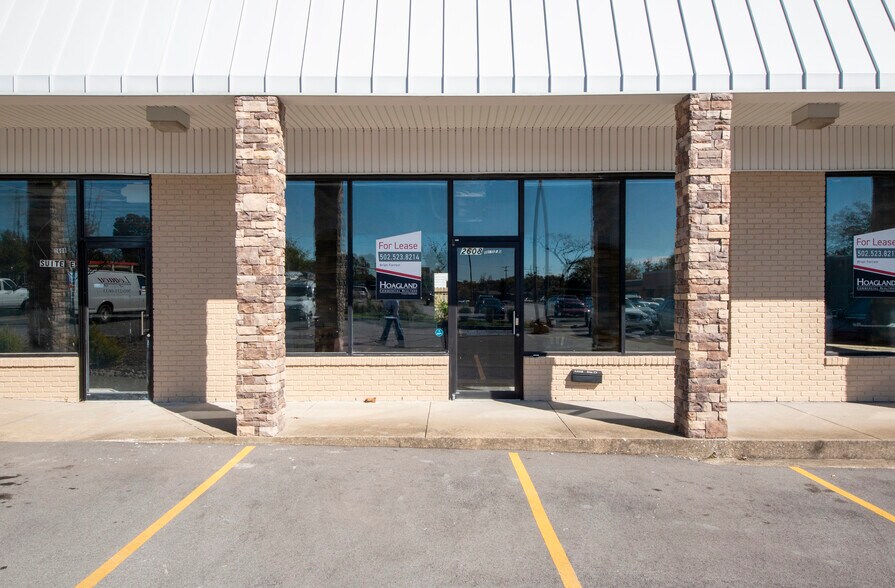 More Photos Of 2612 Charlestown Rd, New Albany Unknown For Lease