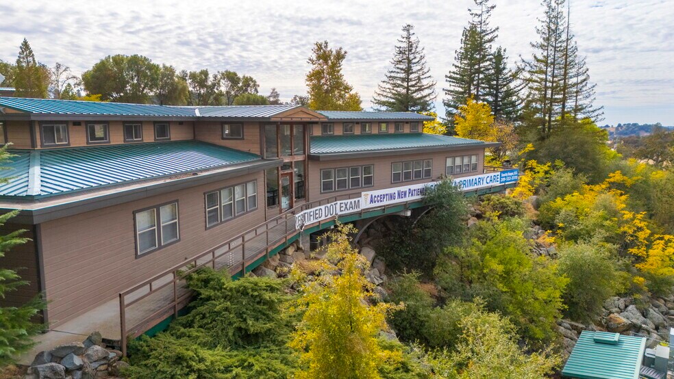 More Photos Of 13951 Mono Way, Sonora Office For Lease