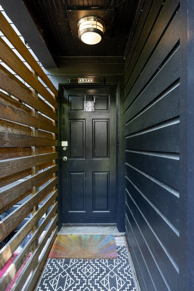 More Photos Of 8 Tannery Brook Rd, Woodstock Specialty For Sale