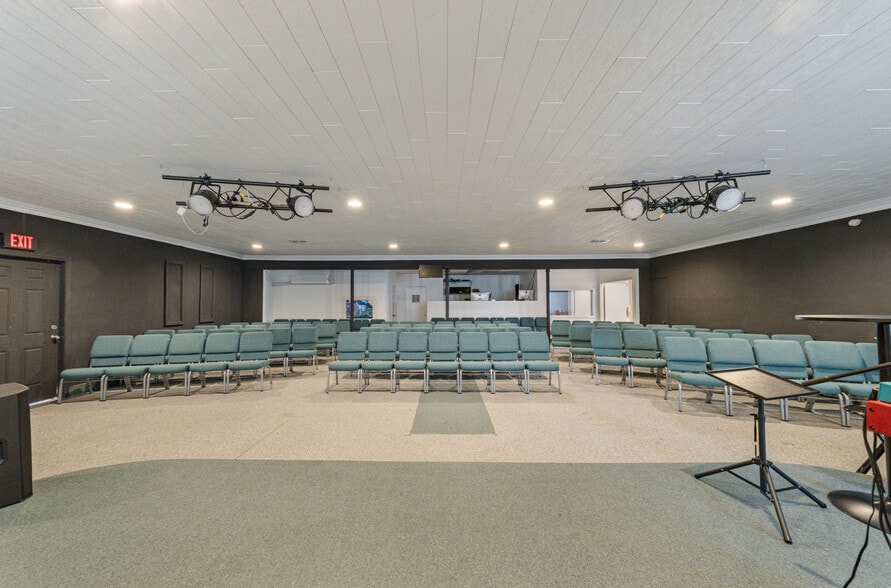 More Photos Of 1104 S 7th Ave, Yuma Religious Facility For Sale